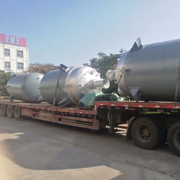 2017.11.27江蘇10立方反應(yīng)釜 2017.11.27江蘇10立方反應(yīng)釜